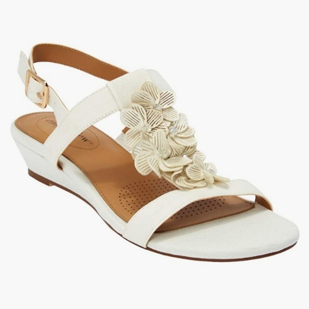 NWT Ivory Wedge Sandal, 10